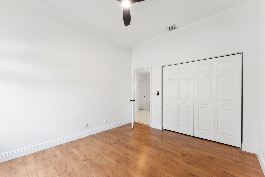 В аренду: $5,000 (4 спален, 2 ванн, 1981 Квадратных фут)