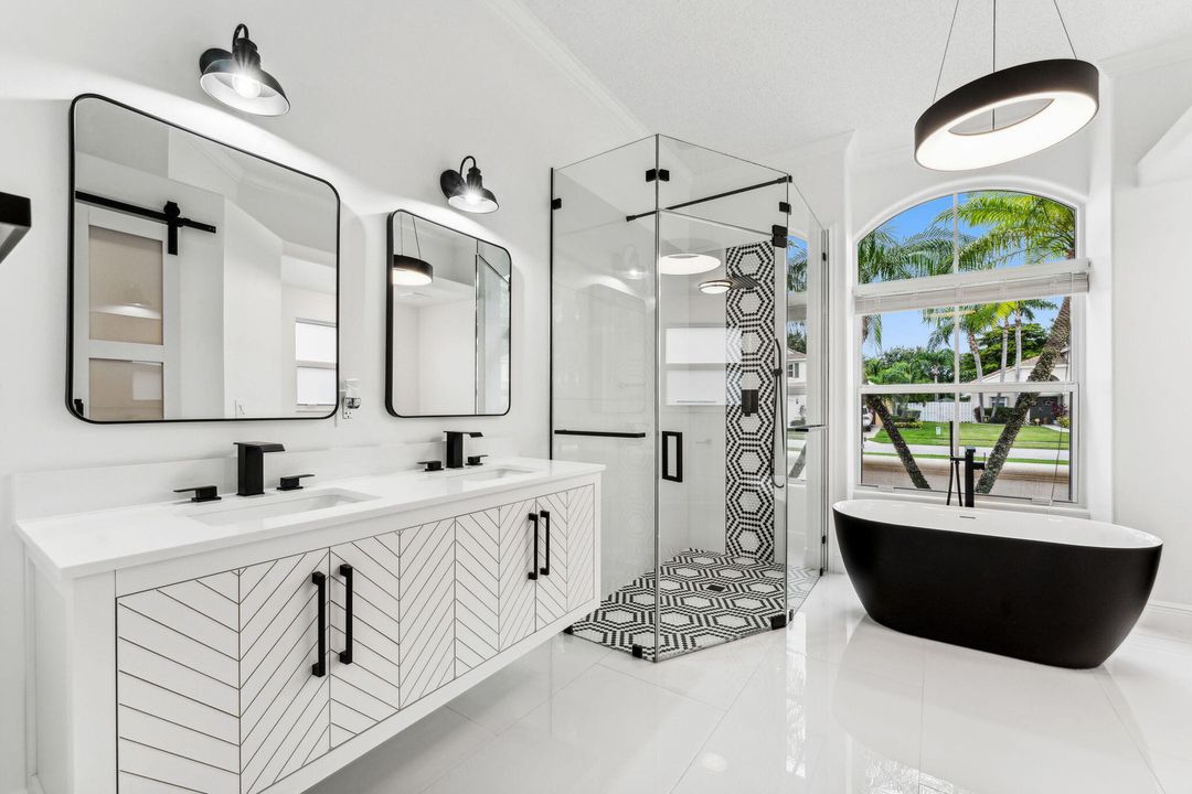 В аренду: $5,000 (4 спален, 2 ванн, 1981 Квадратных фут)