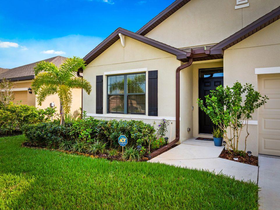 待售: $415,000 (4 贝兹, 2 浴室, 1955 平方英尺)