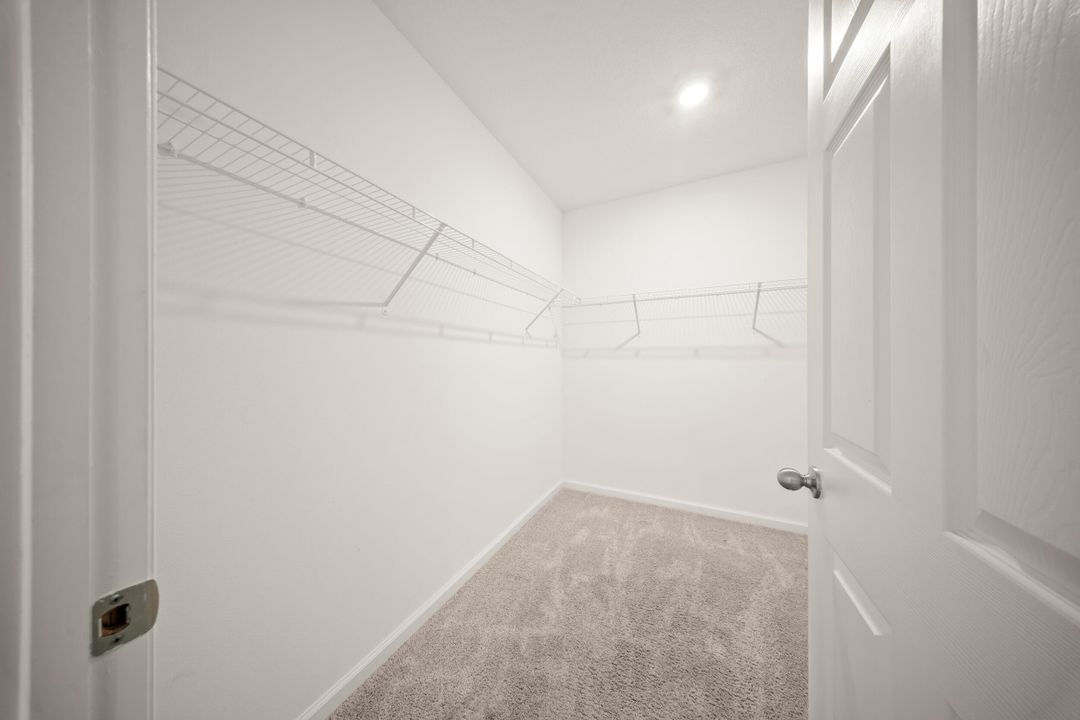 待售: $415,000 (4 贝兹, 2 浴室, 1955 平方英尺)