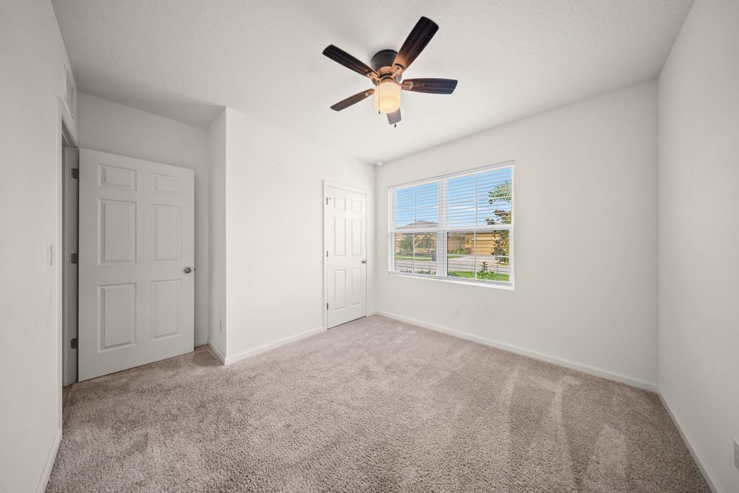 待售: $415,000 (4 贝兹, 2 浴室, 1955 平方英尺)