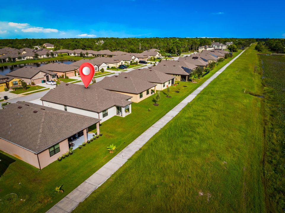 待售: $415,000 (4 贝兹, 2 浴室, 1955 平方英尺)