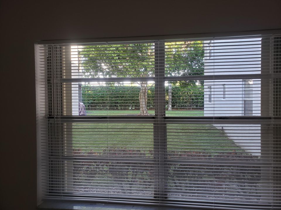 待售: $92,000 (1 贝兹, 1 浴室, 760 平方英尺)