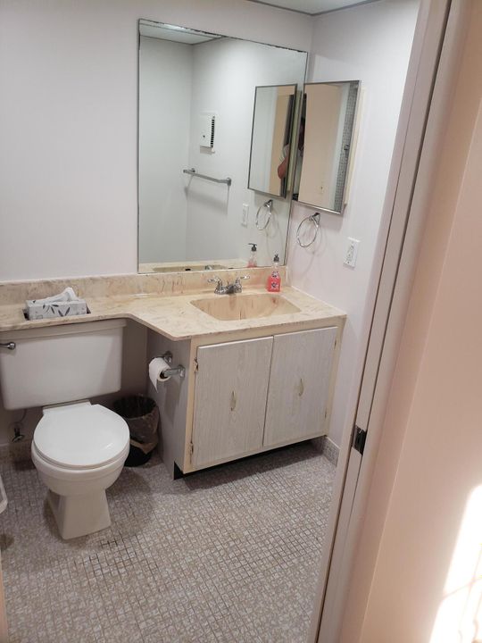 待售: $92,000 (1 贝兹, 1 浴室, 760 平方英尺)