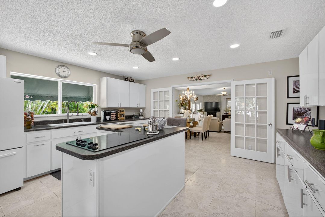 For Sale: $1,259,900 (4 beds, 2 baths, 2780 Square Feet)