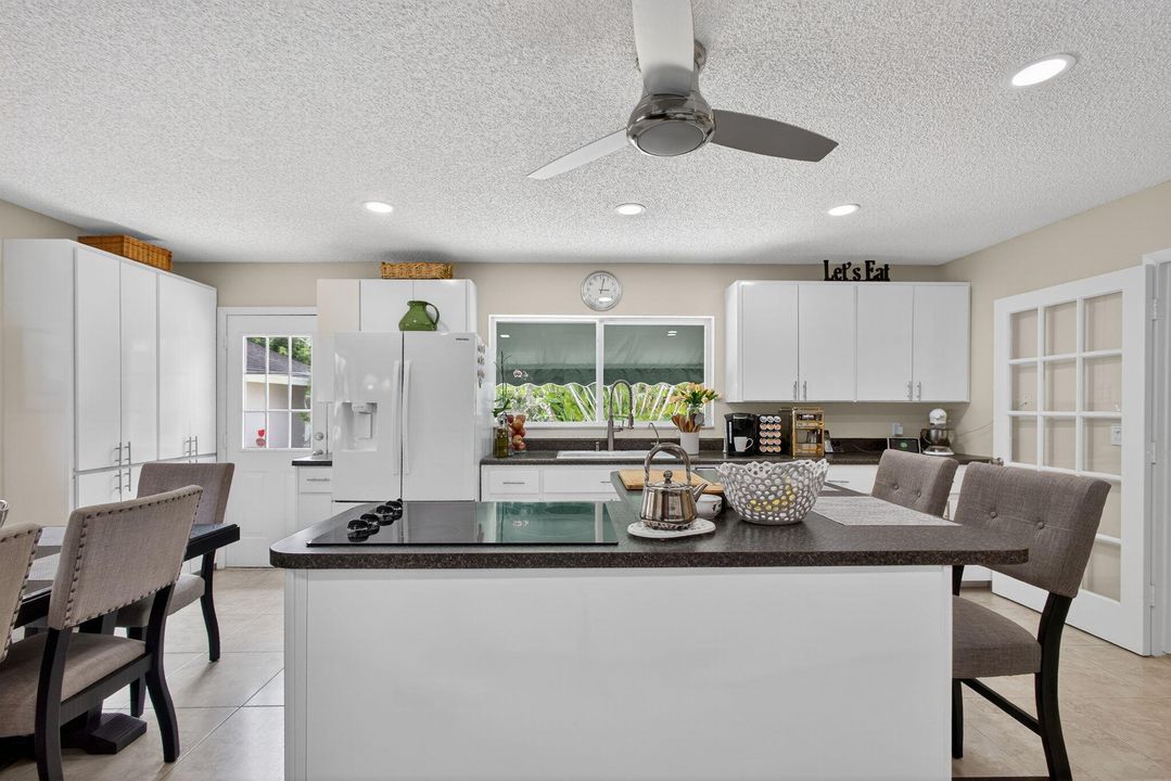 For Sale: $1,259,900 (4 beds, 2 baths, 2780 Square Feet)