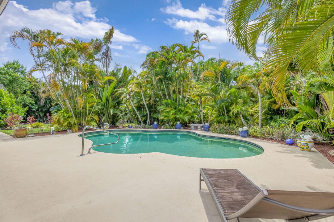 For Sale: $1,259,900 (4 beds, 2 baths, 2780 Square Feet)