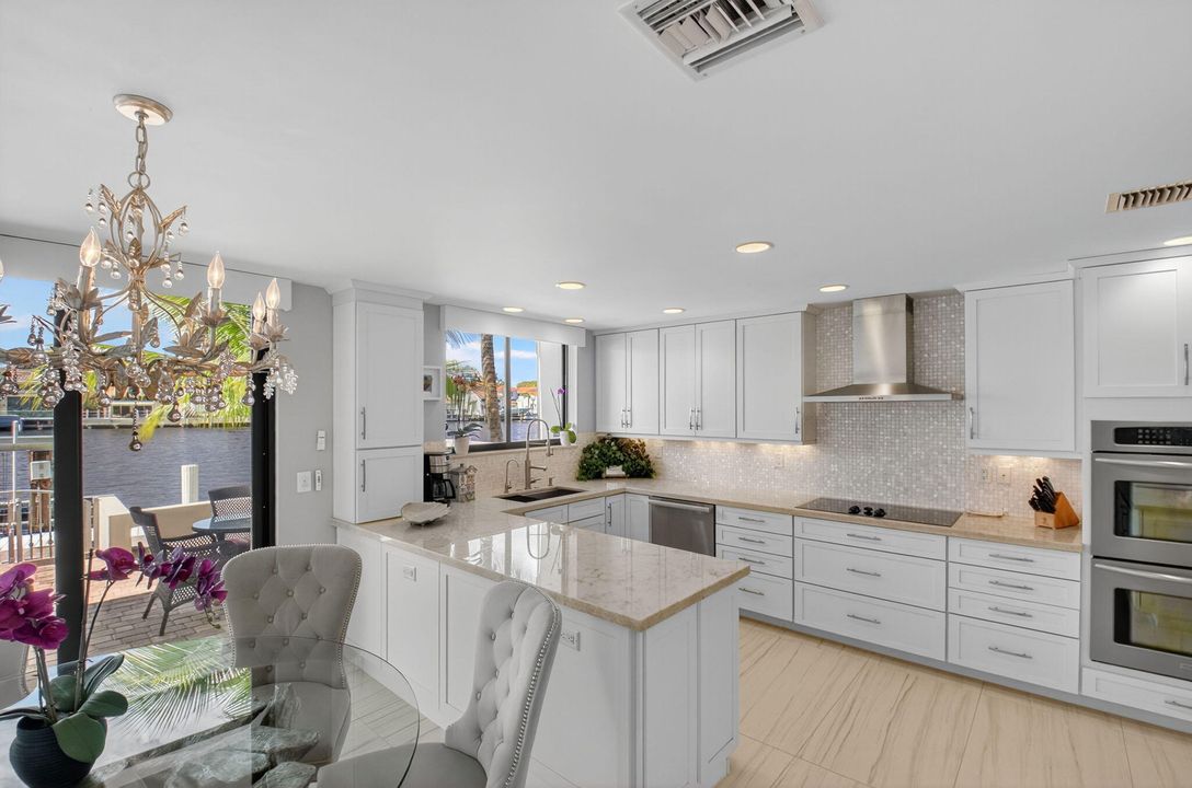 На продажу: $2,295,000 (3 спален, 3 ванн, 2461 Квадратных фут)