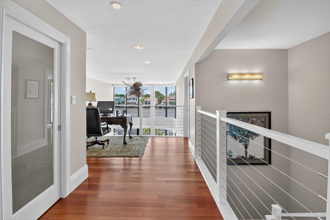 На продажу: $2,295,000 (3 спален, 3 ванн, 2461 Квадратных фут)