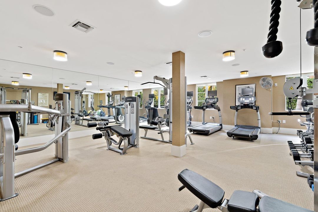 En Venta: $3,945,000 (3 camas, 3 baños, 3295 Pies cuadrados)