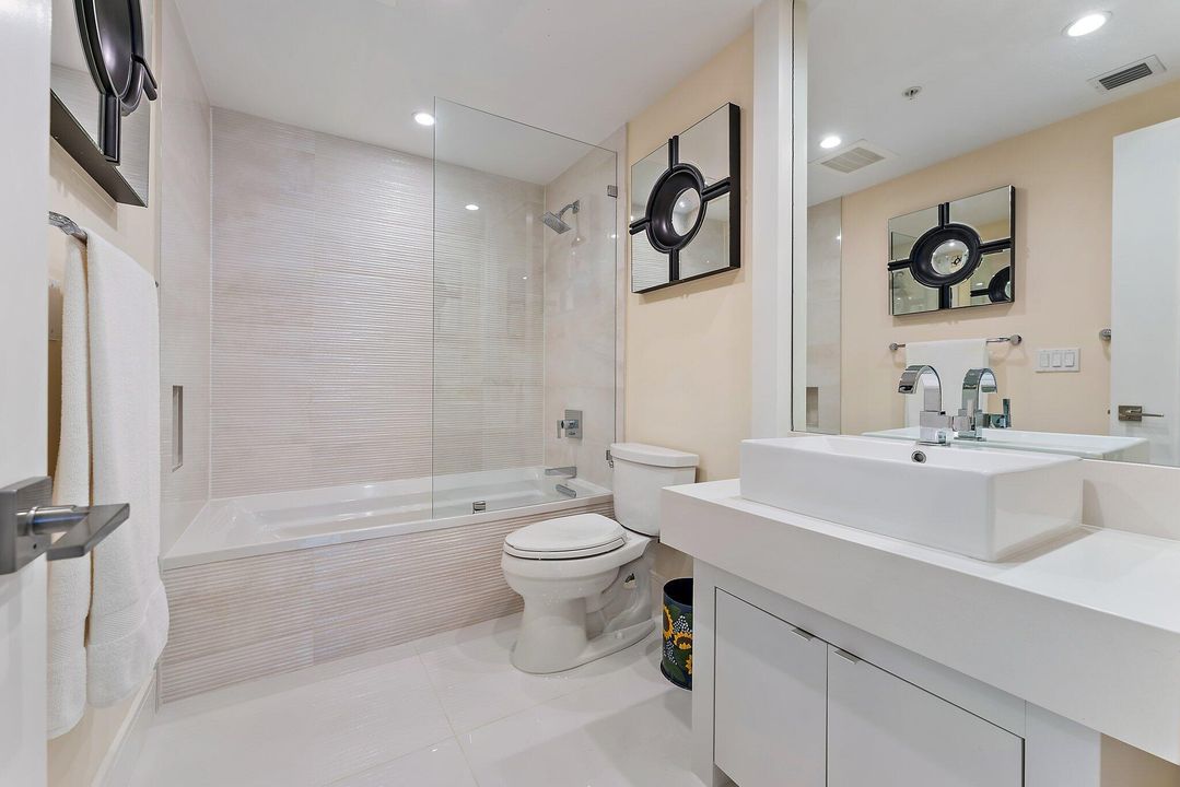 En Venta: $3,945,000 (3 camas, 3 baños, 3295 Pies cuadrados)