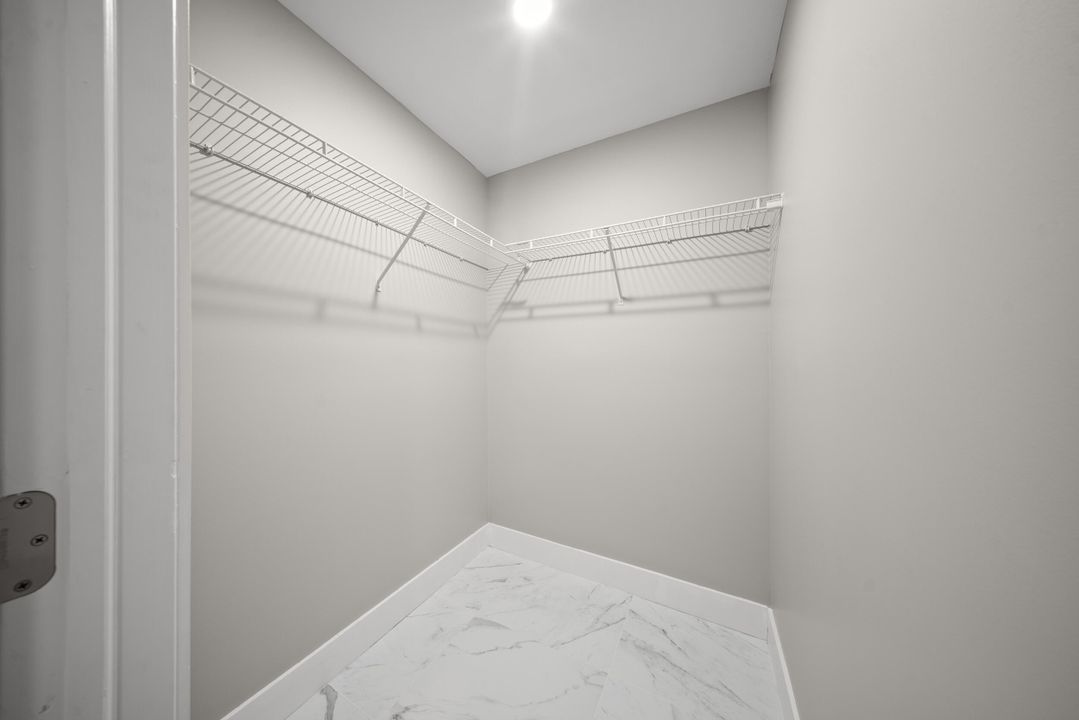 待售: $499,000 (4 贝兹, 2 浴室, 2110 平方英尺)