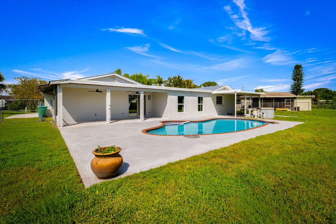 待售: $499,000 (4 贝兹, 2 浴室, 2110 平方英尺)