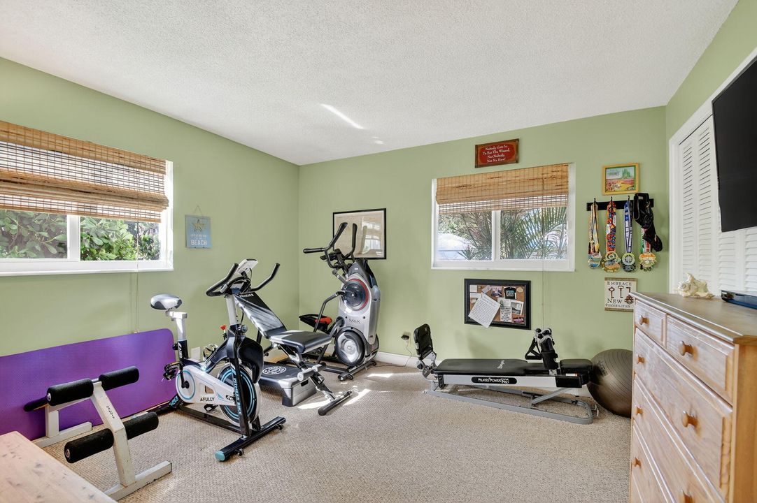 Active With Contract: $649,999 (3 beds, 2 baths, 1651 Square Feet)