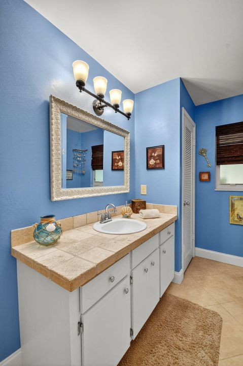 Active With Contract: $649,999 (3 beds, 2 baths, 1651 Square Feet)