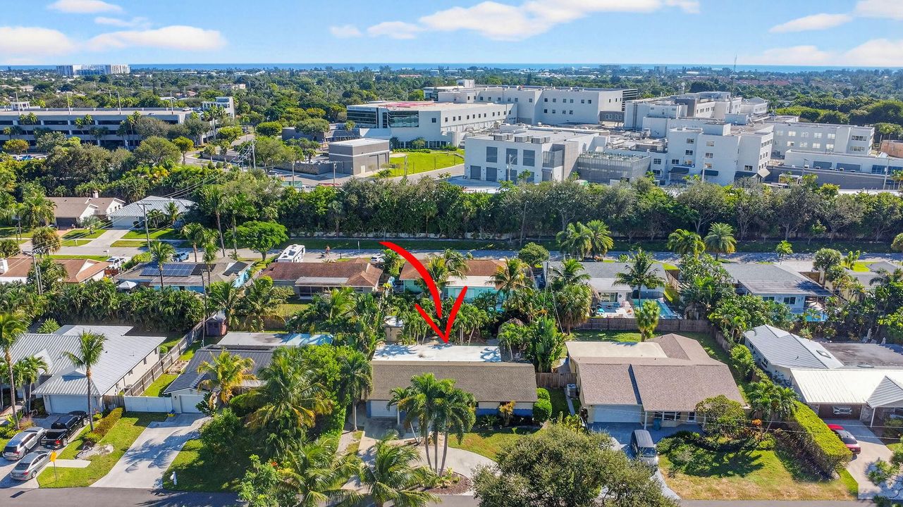 Active With Contract: $649,999 (3 beds, 2 baths, 1651 Square Feet)