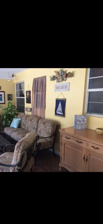 Active With Contract: $649,999 (3 beds, 2 baths, 1651 Square Feet)