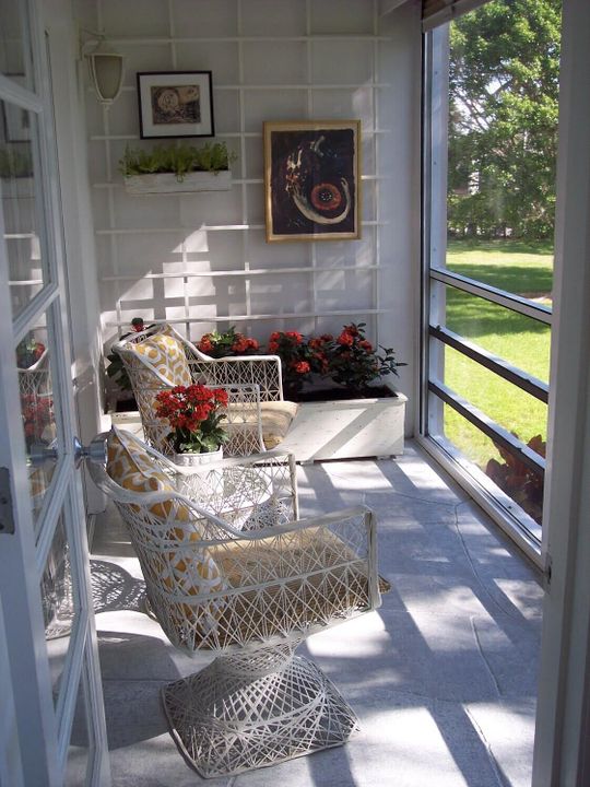 For Rent: $1,700 (1 beds, 1 baths, 744 Square Feet)