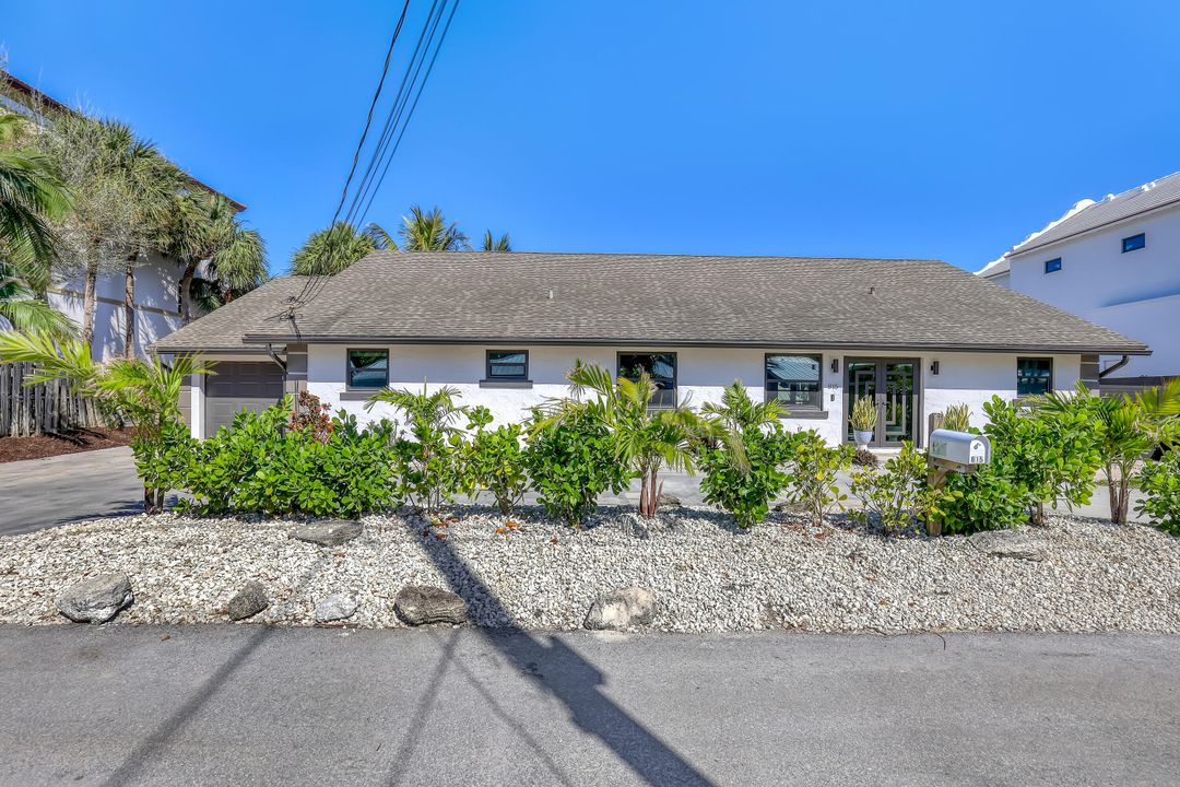 En Venta: $2,700,000 (3 camas, 2 baños, 2735 Pies cuadrados)