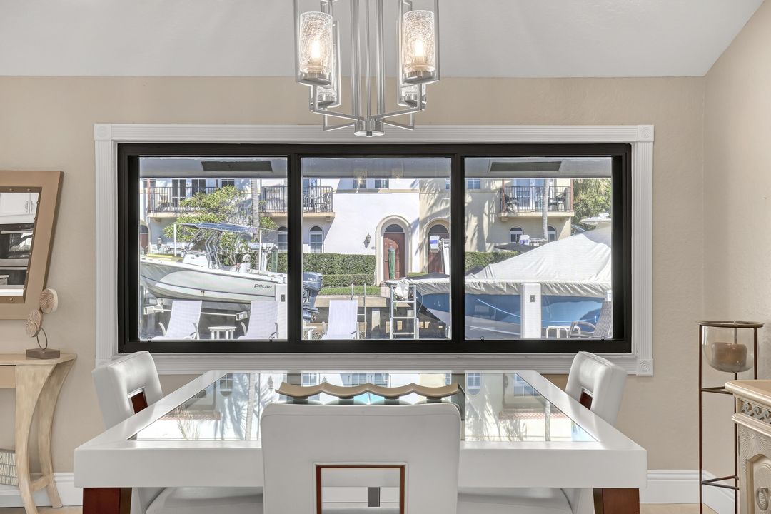 En Venta: $2,700,000 (3 camas, 2 baños, 2735 Pies cuadrados)