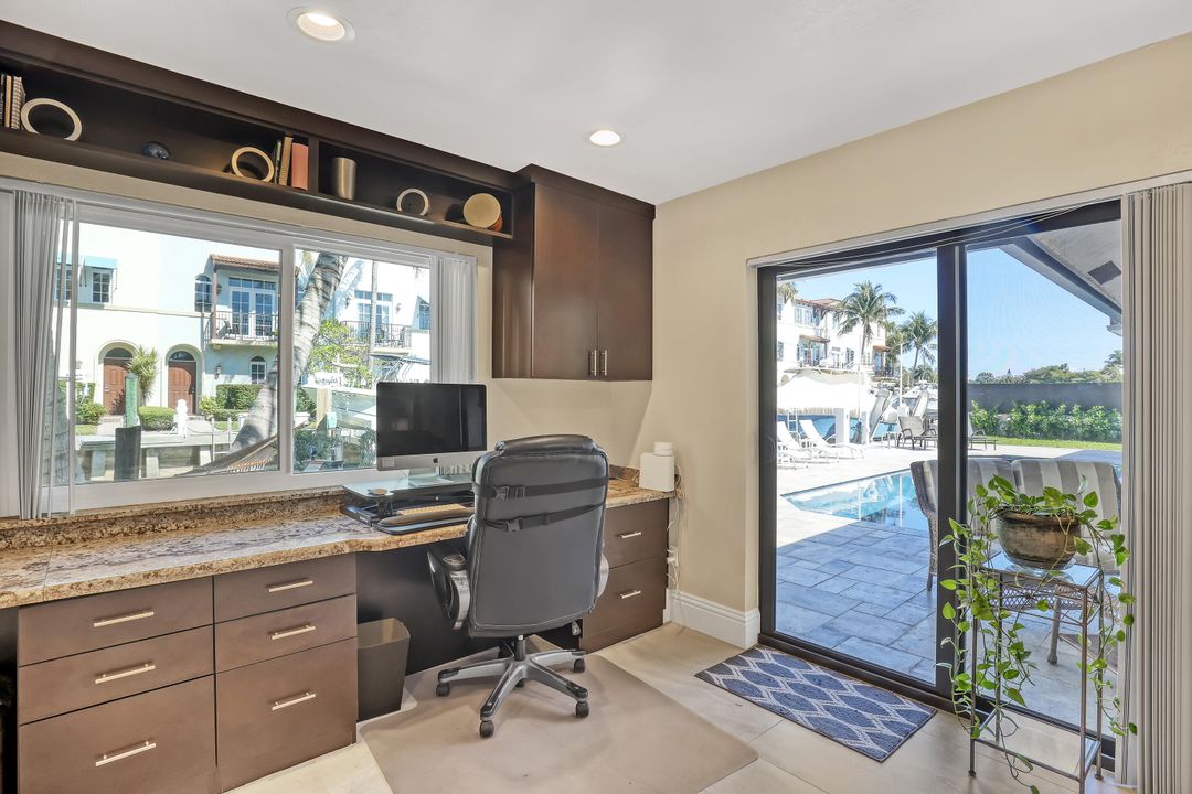 En Venta: $2,700,000 (3 camas, 2 baños, 2735 Pies cuadrados)