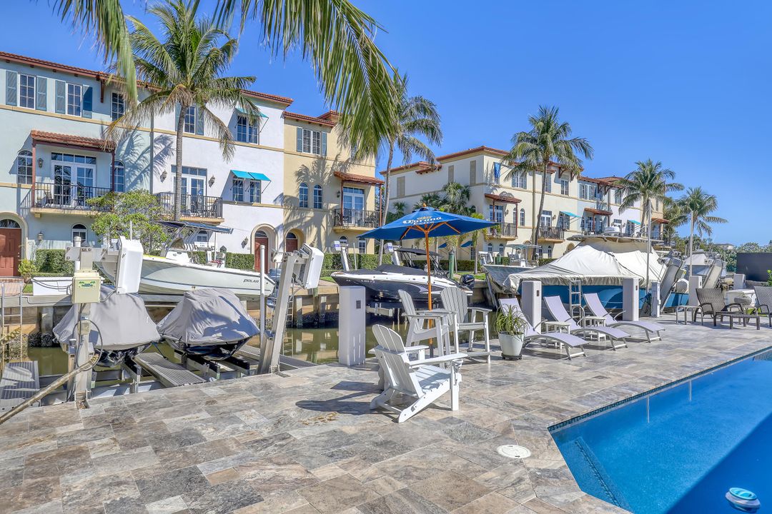 En Venta: $2,700,000 (3 camas, 2 baños, 2735 Pies cuadrados)