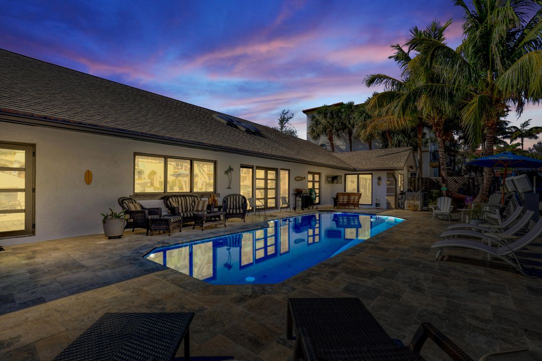 En Venta: $2,700,000 (3 camas, 2 baños, 2735 Pies cuadrados)