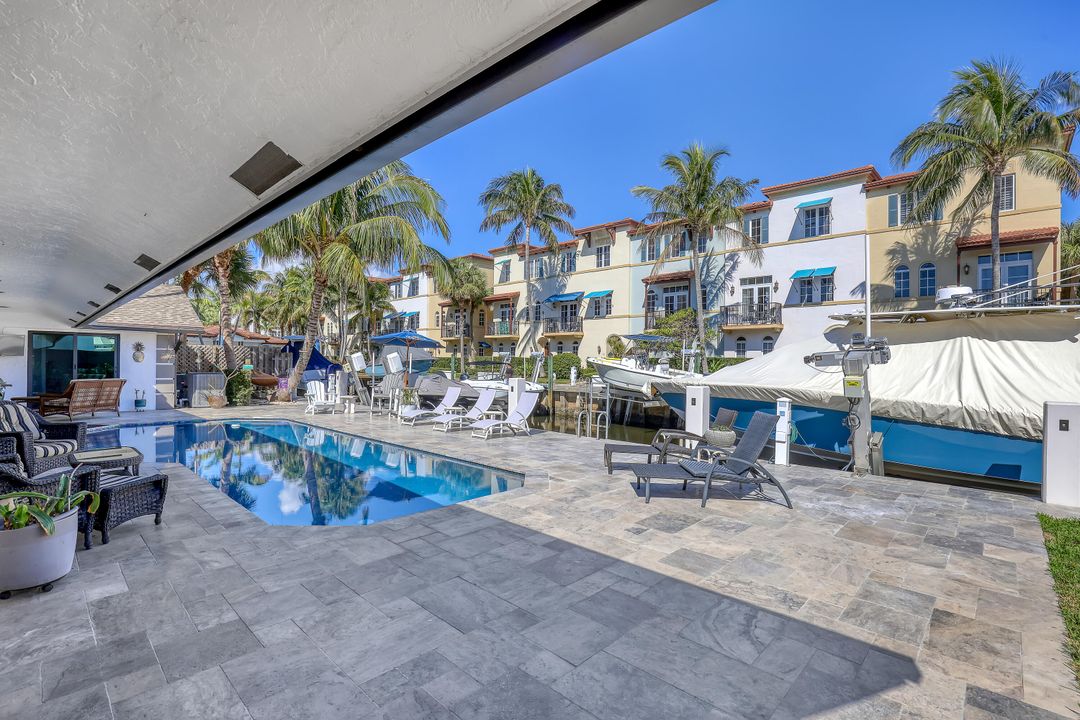 En Venta: $2,700,000 (3 camas, 2 baños, 2735 Pies cuadrados)