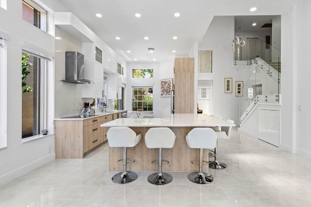 For Sale: $1,299,000 (3 beds, 2 baths, 2152 Square Feet)