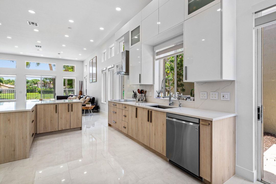 For Sale: $1,299,000 (3 beds, 2 baths, 2152 Square Feet)