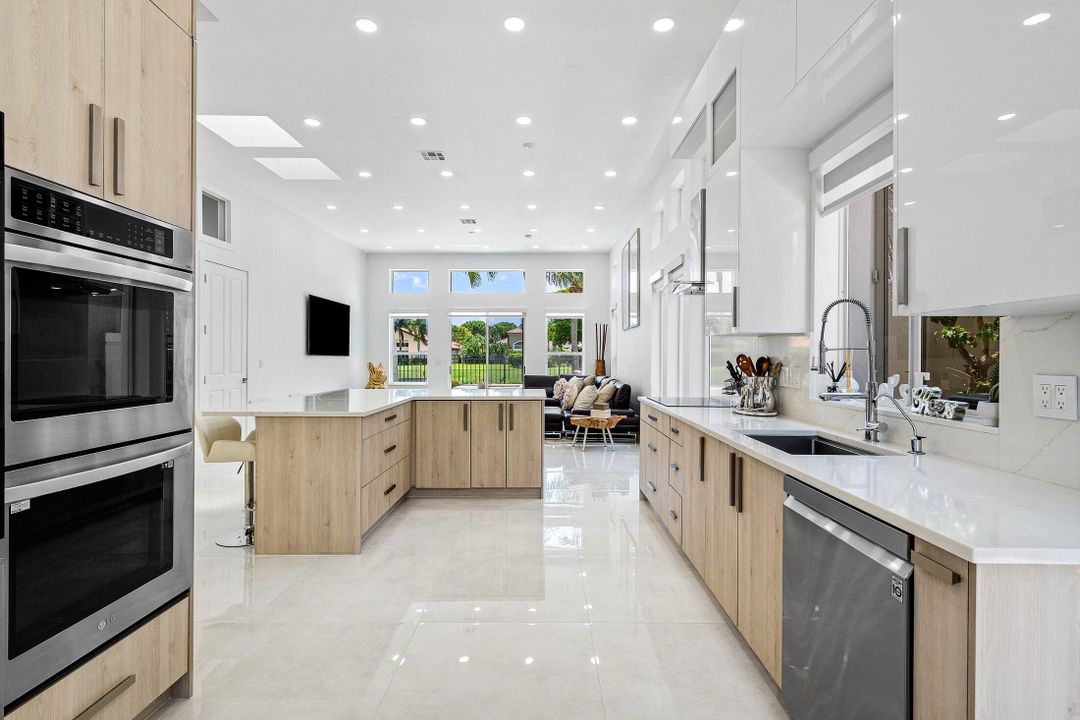 For Sale: $1,299,000 (3 beds, 2 baths, 2152 Square Feet)