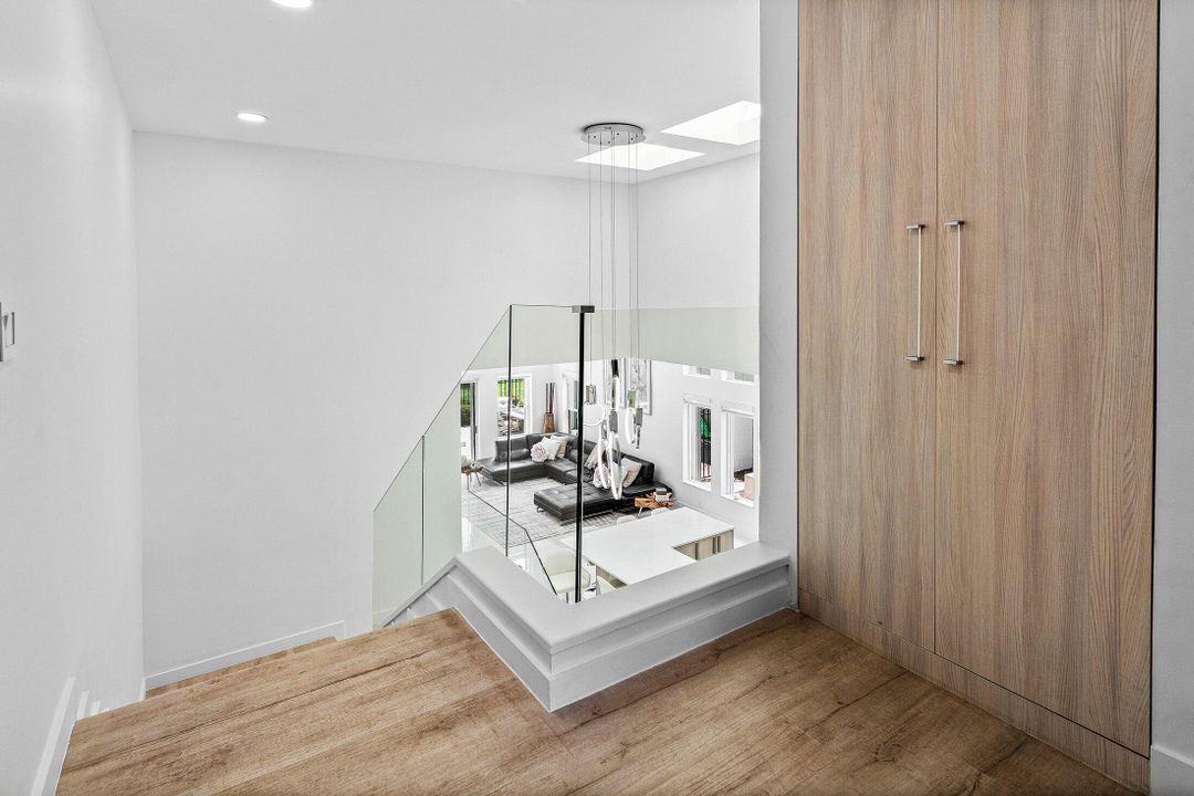 For Sale: $1,299,000 (3 beds, 2 baths, 2152 Square Feet)