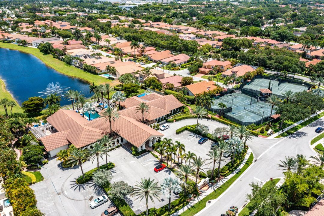 For Sale: $1,299,000 (3 beds, 2 baths, 2152 Square Feet)