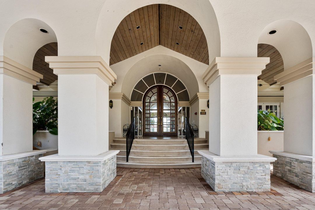 For Sale: $1,299,000 (3 beds, 2 baths, 2152 Square Feet)