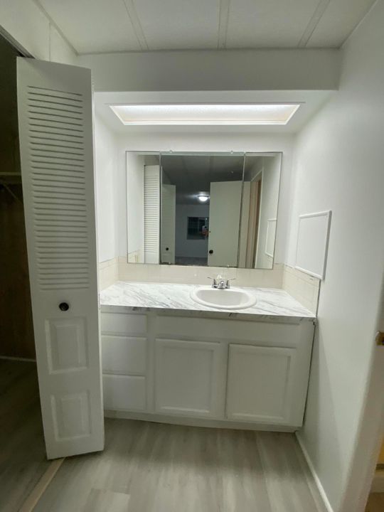 待售: $33,000 (2 贝兹, 2 浴室, 1200 平方英尺)