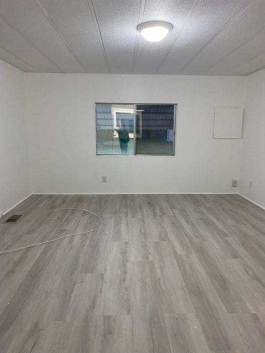 待售: $33,000 (2 贝兹, 2 浴室, 1200 平方英尺)