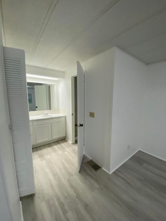 待售: $33,000 (2 贝兹, 2 浴室, 1200 平方英尺)