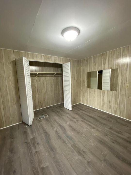 待售: $33,000 (2 贝兹, 2 浴室, 1200 平方英尺)