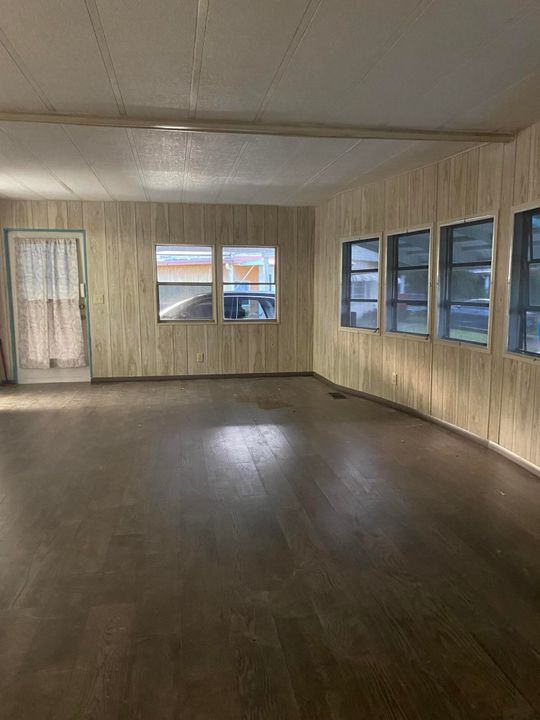 待售: $33,000 (2 贝兹, 2 浴室, 1200 平方英尺)