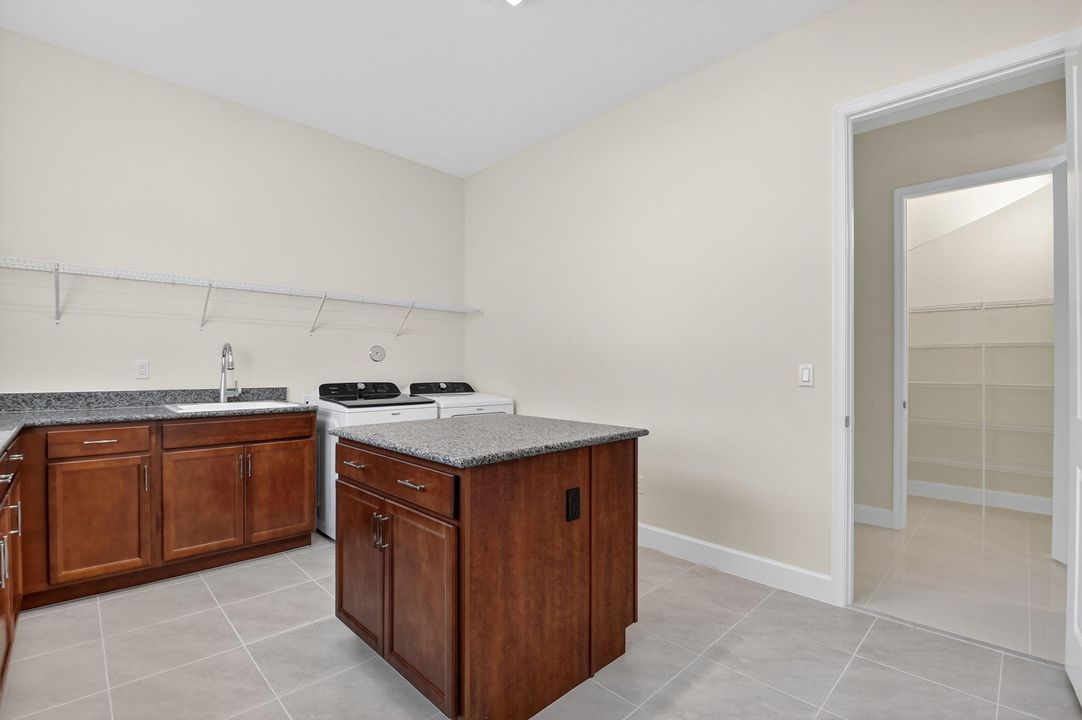 For Rent: $5,300 (5 beds, 4 baths, 4099 Square Feet)