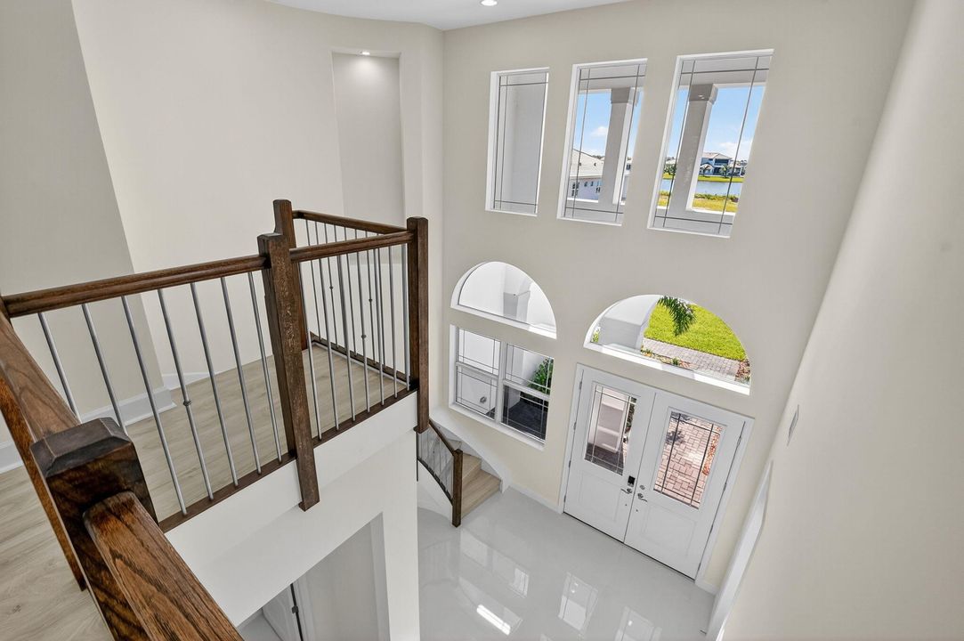 For Rent: $5,300 (5 beds, 4 baths, 4099 Square Feet)