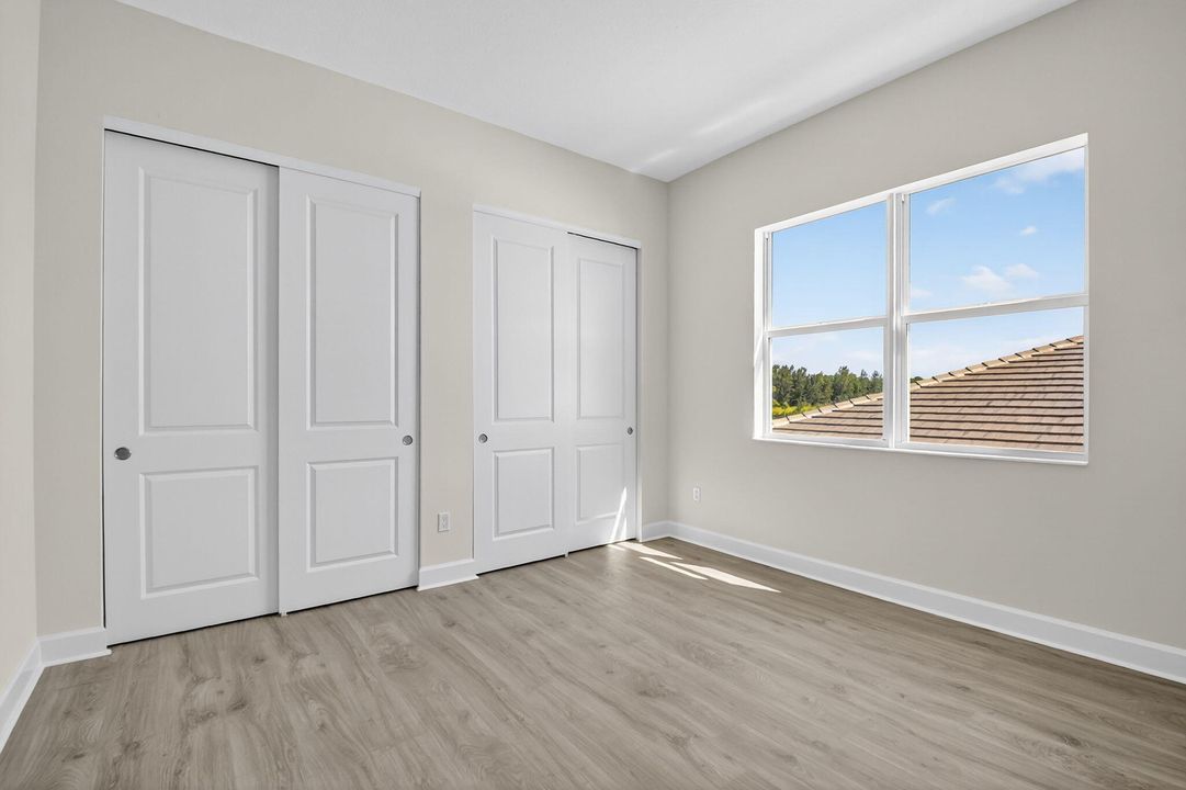 For Rent: $5,300 (5 beds, 4 baths, 4099 Square Feet)