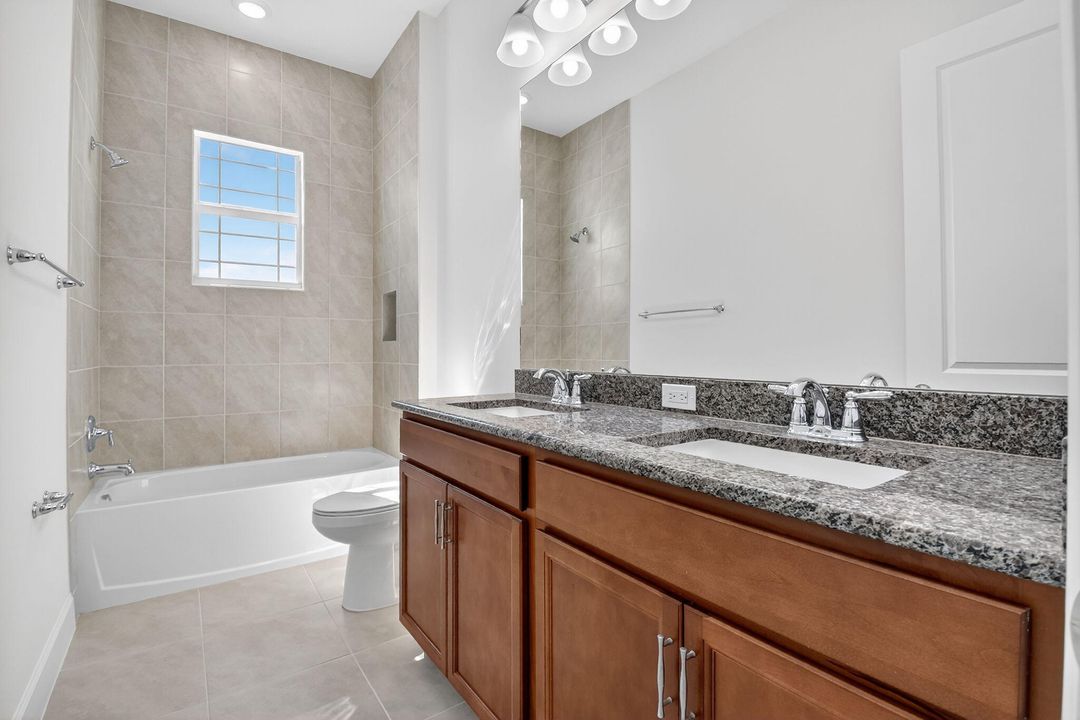 For Rent: $5,300 (5 beds, 4 baths, 4099 Square Feet)