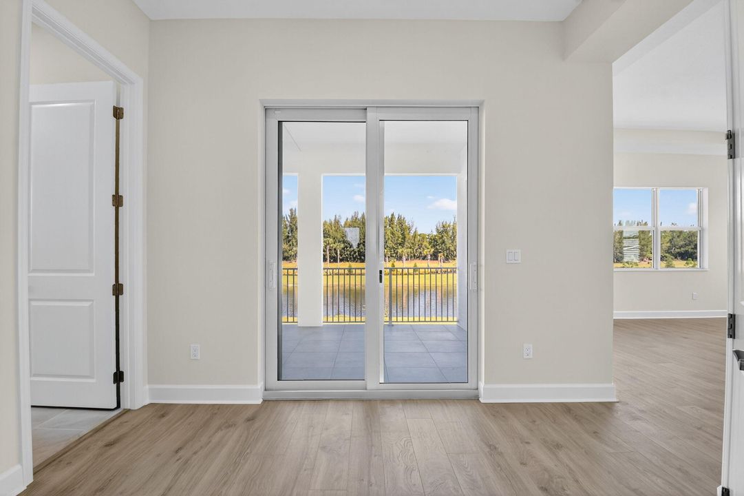 For Rent: $5,300 (5 beds, 4 baths, 4099 Square Feet)