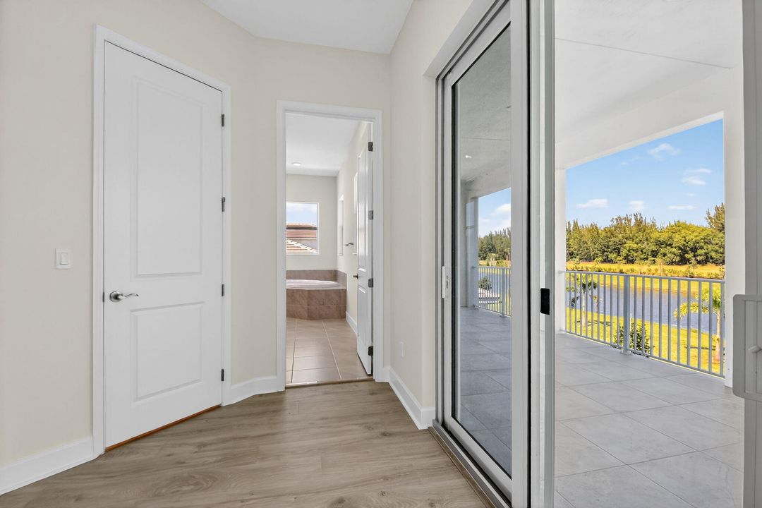 For Rent: $5,300 (5 beds, 4 baths, 4099 Square Feet)