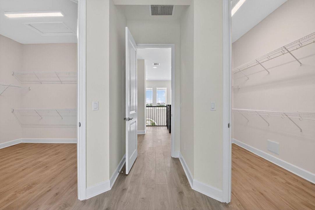 For Rent: $5,300 (5 beds, 4 baths, 4099 Square Feet)