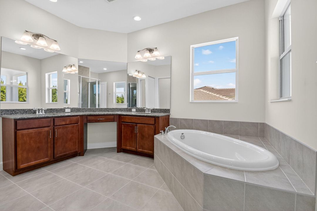 For Rent: $5,300 (5 beds, 4 baths, 4099 Square Feet)