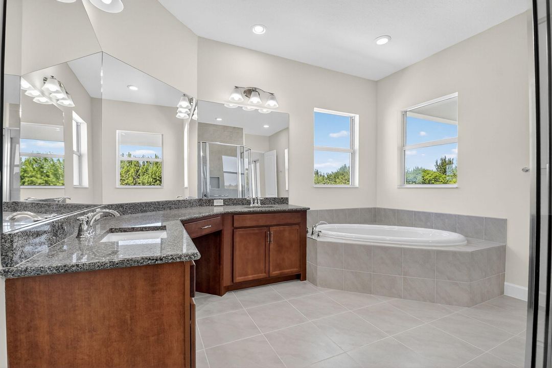 For Rent: $5,300 (5 beds, 4 baths, 4099 Square Feet)