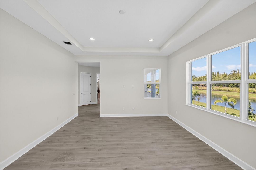 For Rent: $5,300 (5 beds, 4 baths, 4099 Square Feet)