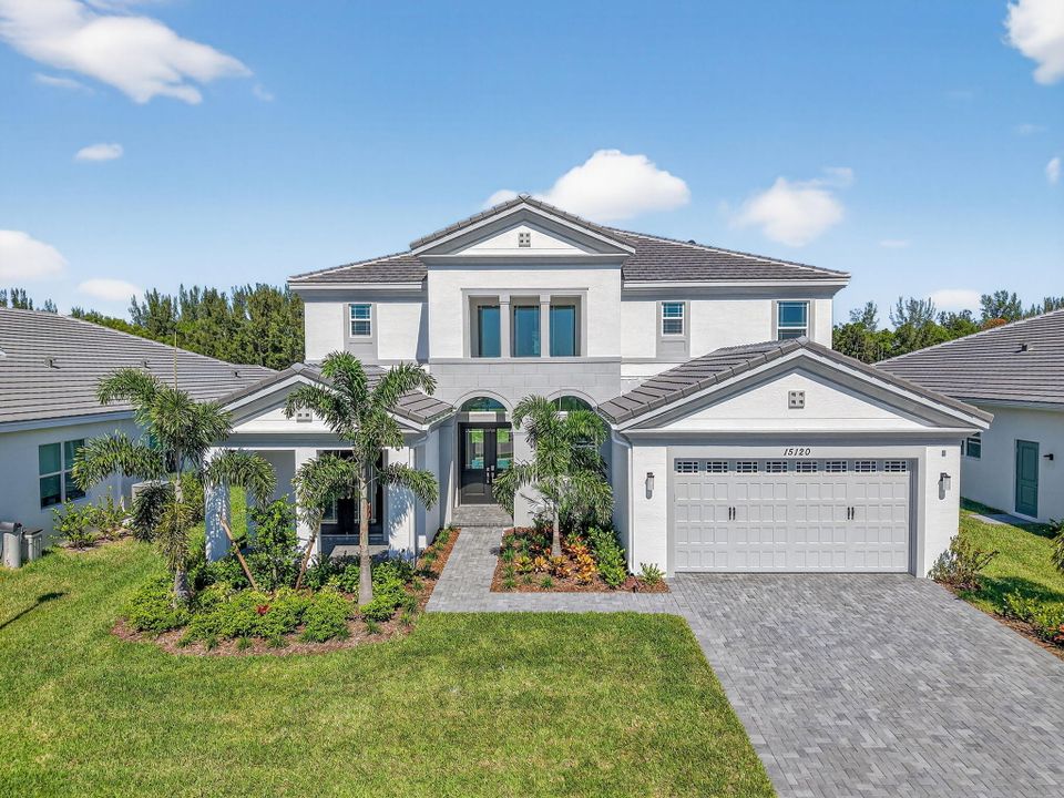 For Rent: $5,300 (5 beds, 4 baths, 4099 Square Feet)